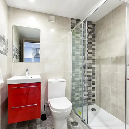 Real Apartment *